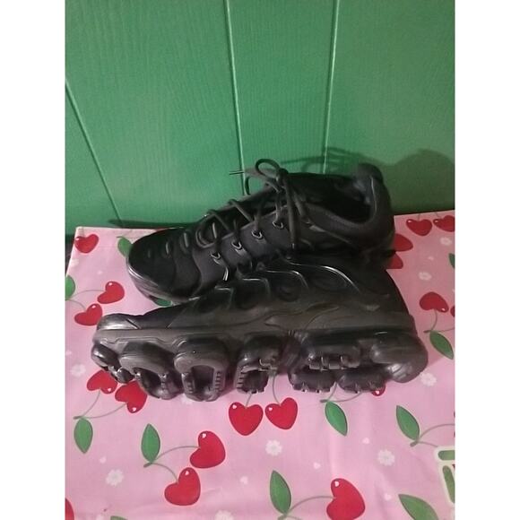 Nike Air Vapormax Plus Triple Black Shoes Mens 11.5 924453-004 Running Sneakers - Picture 3 of 7